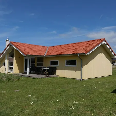 With Sauna And Interiors * Großenbrode
